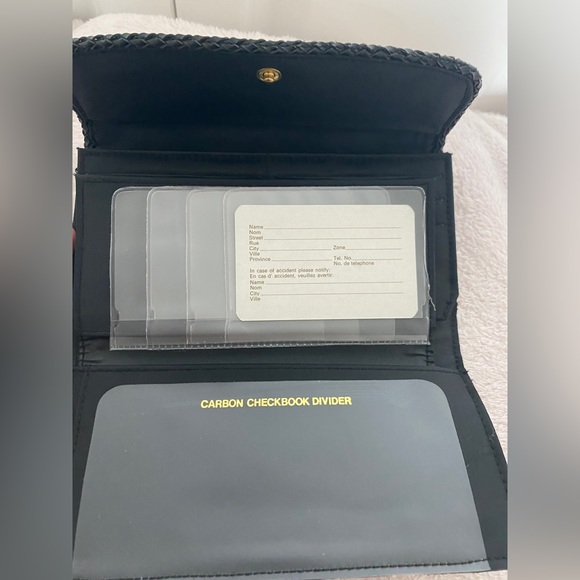 AVON FLORAL WALLET - Picture 7 of 7